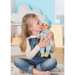 Zapf Creation BABY Born - Soft Touch Little - Boy - 36 Cm 7 Zapf Creation BABY Born - Soft Touch Little - Boy - 36 Cm -Spielzeug Aktionen Geschäft 232979 4001167831977 baby born little 03