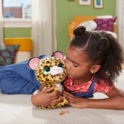 Hasbro Fur Real Lil Wild Friends - Leopard Lolly -Spielzeug Aktionen Geschäft 239743 5010994110178 frf hasbro leopard lolly11